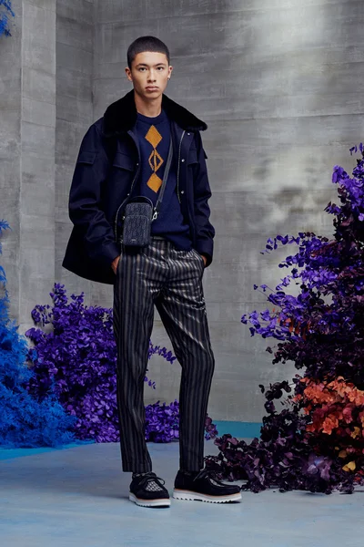 Look 24